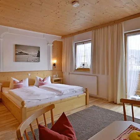 Villa Hüttschmiedhof Kössen Zimmer foto