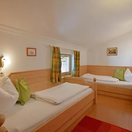 Villa Hüttschmiedhof Kössen Zimmer foto