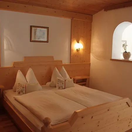 Villa Hüttschmiedhof Kössen Zimmer foto
